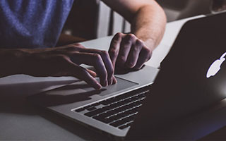 冠中冠丁俊晖逆转希金斯 决胜局抓住机会惊险胜出